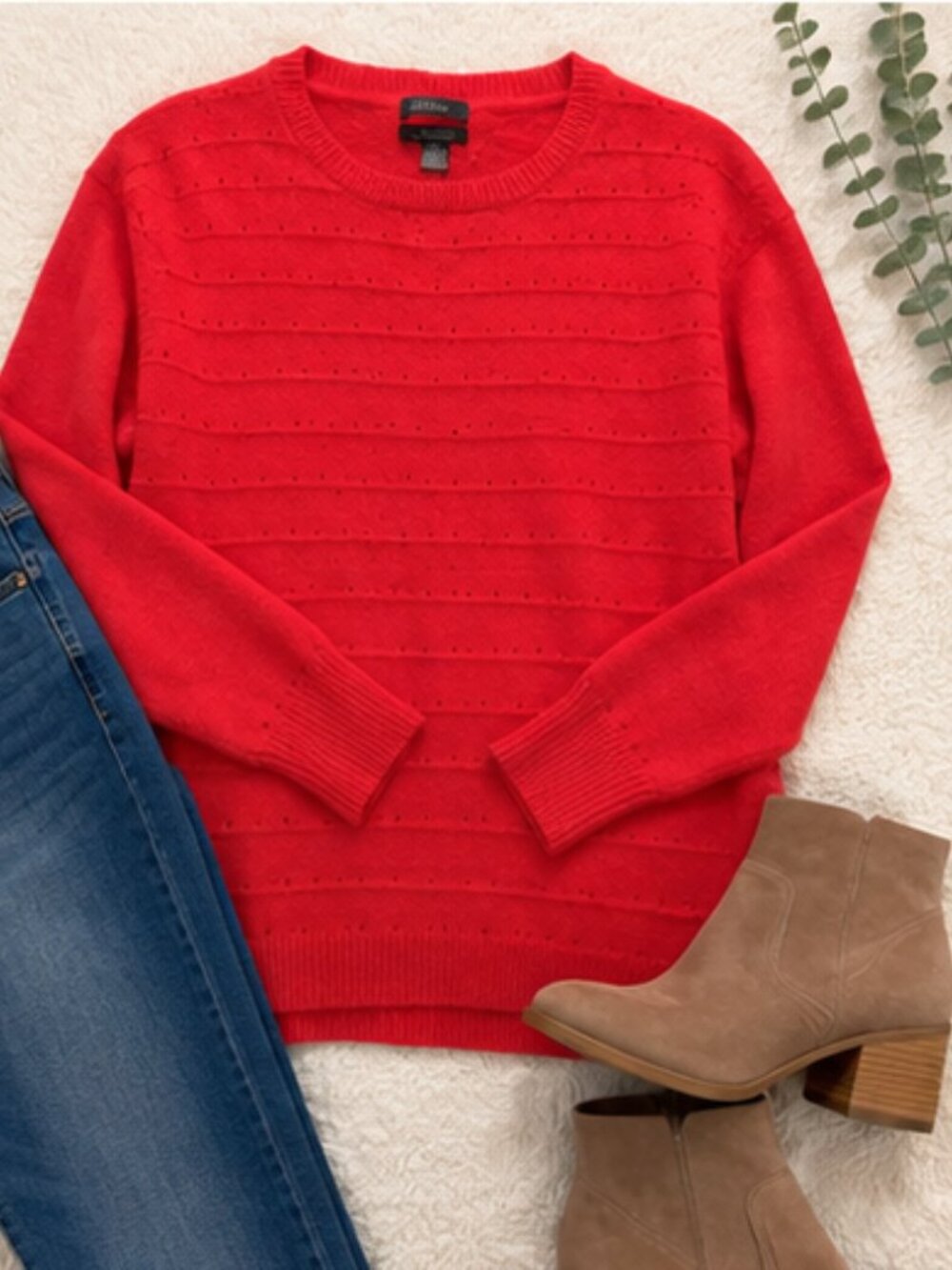 Saffron 100% Cashmere Red Crewneck Sweater Women’s Size Medium - Picture 3 of 5